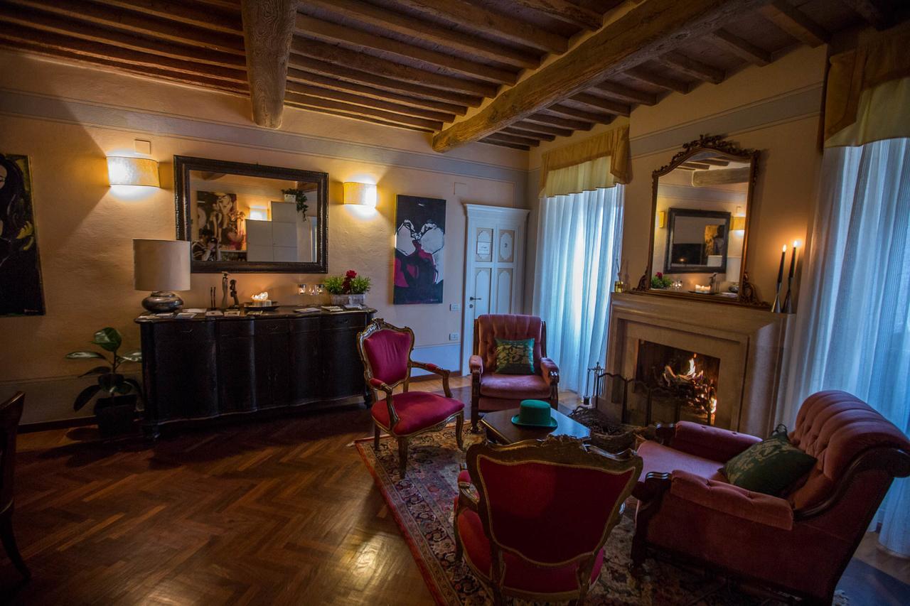 Borgo Agli Scudi Suite&Breakfast Campiglia Marittima Exterior foto
